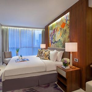 Apartemen tiga-kamar tidur